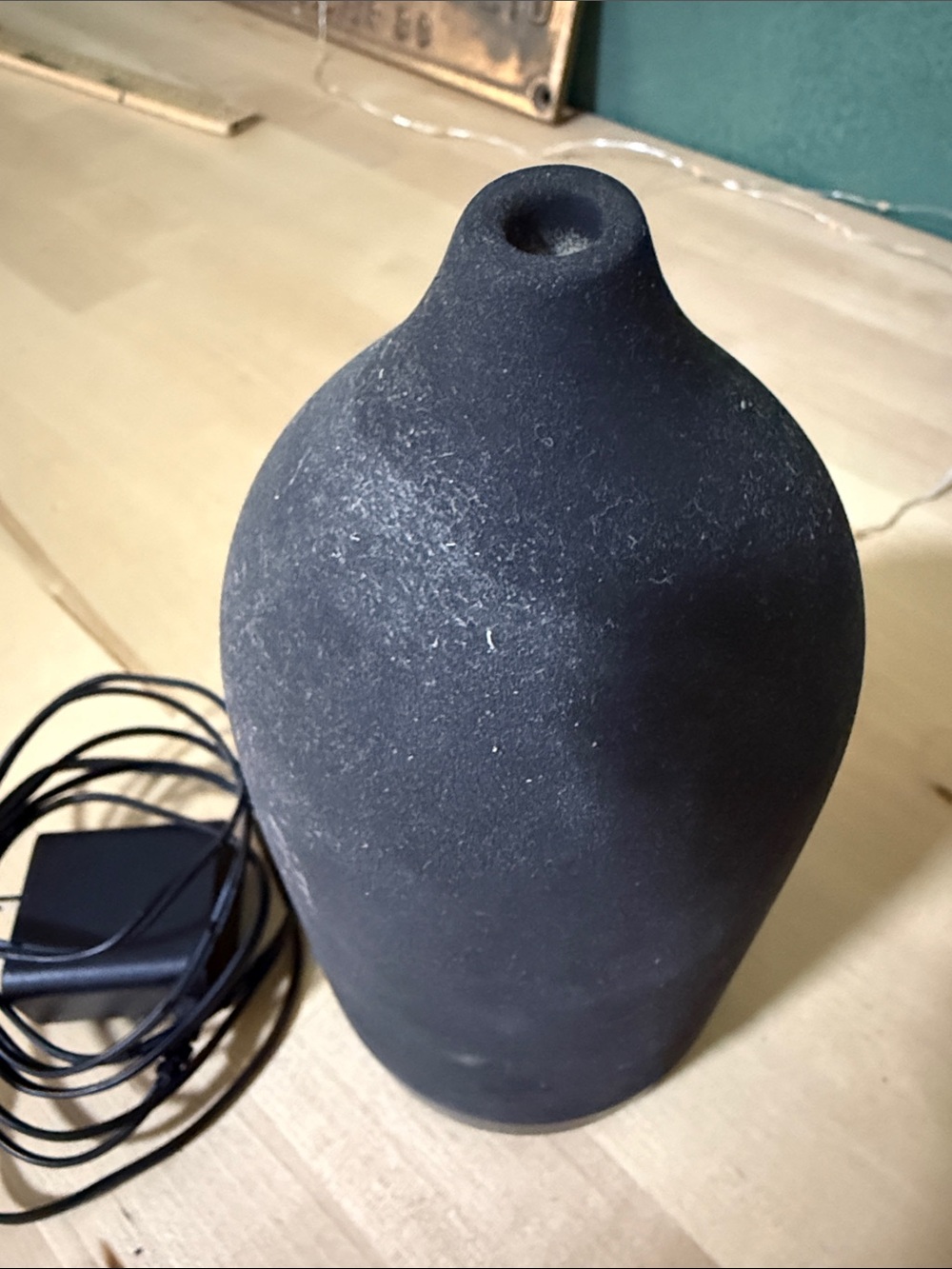 Vitruvi Stone diffuser - Picture 3 of 5